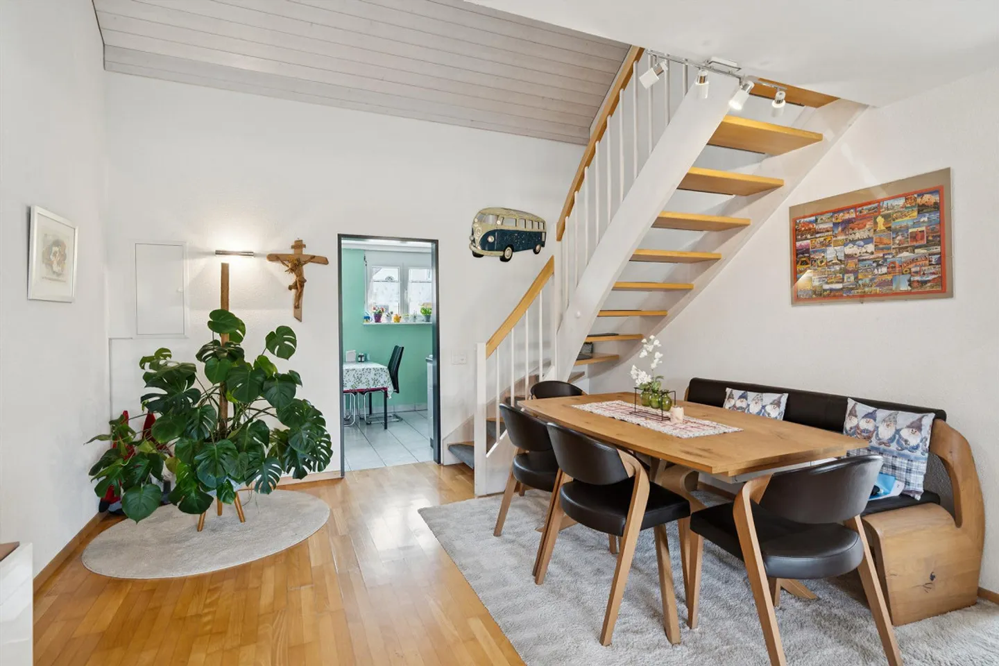 Appartamento duplex attraente di 6,5 stanze con molto spazio e vista - Foto 8 di 17