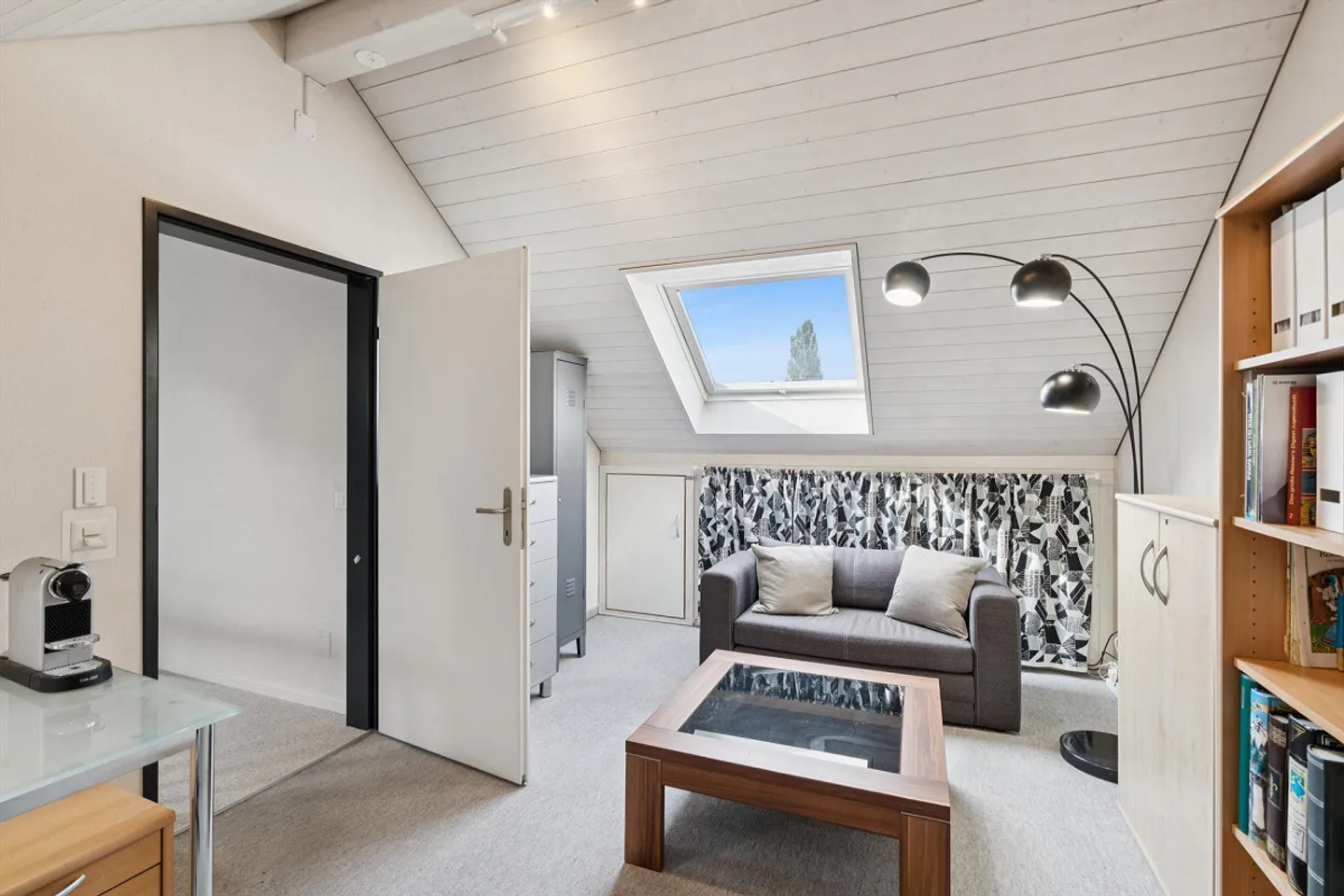 Appartamento duplex attraente di 6,5 stanze con molto spazio e vista - Foto 16 di 17