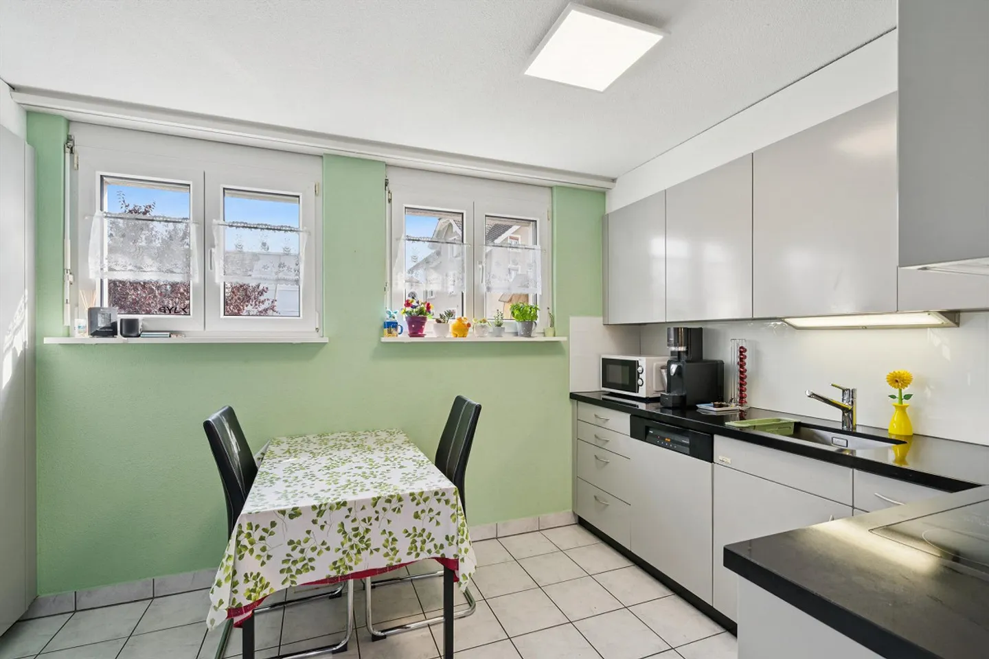 Appartamento duplex attraente di 6,5 stanze con molto spazio e vista - Foto 10 di 17