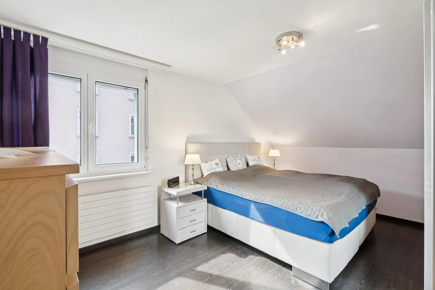 Appartamento duplex attraente di 6,5 stanze con molto spazio e vista - Foto 11 di 17