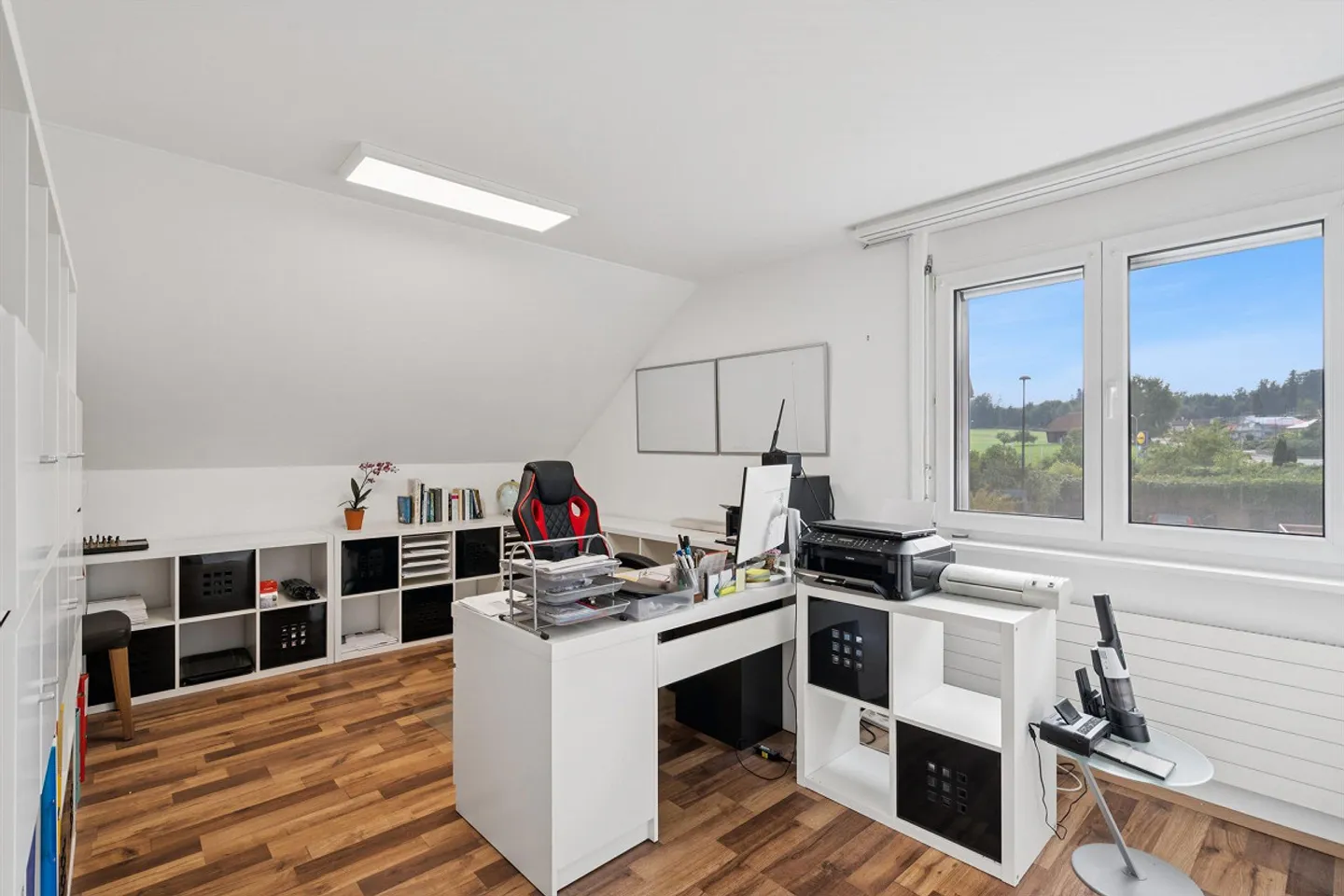 Appartamento duplex attraente di 6,5 stanze con molto spazio e vista - Foto 13 di 17