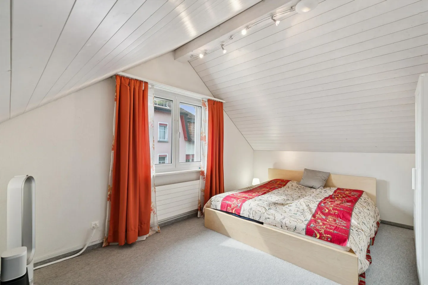 Appartamento duplex attraente di 6,5 stanze con molto spazio e vista - Foto 14 di 17