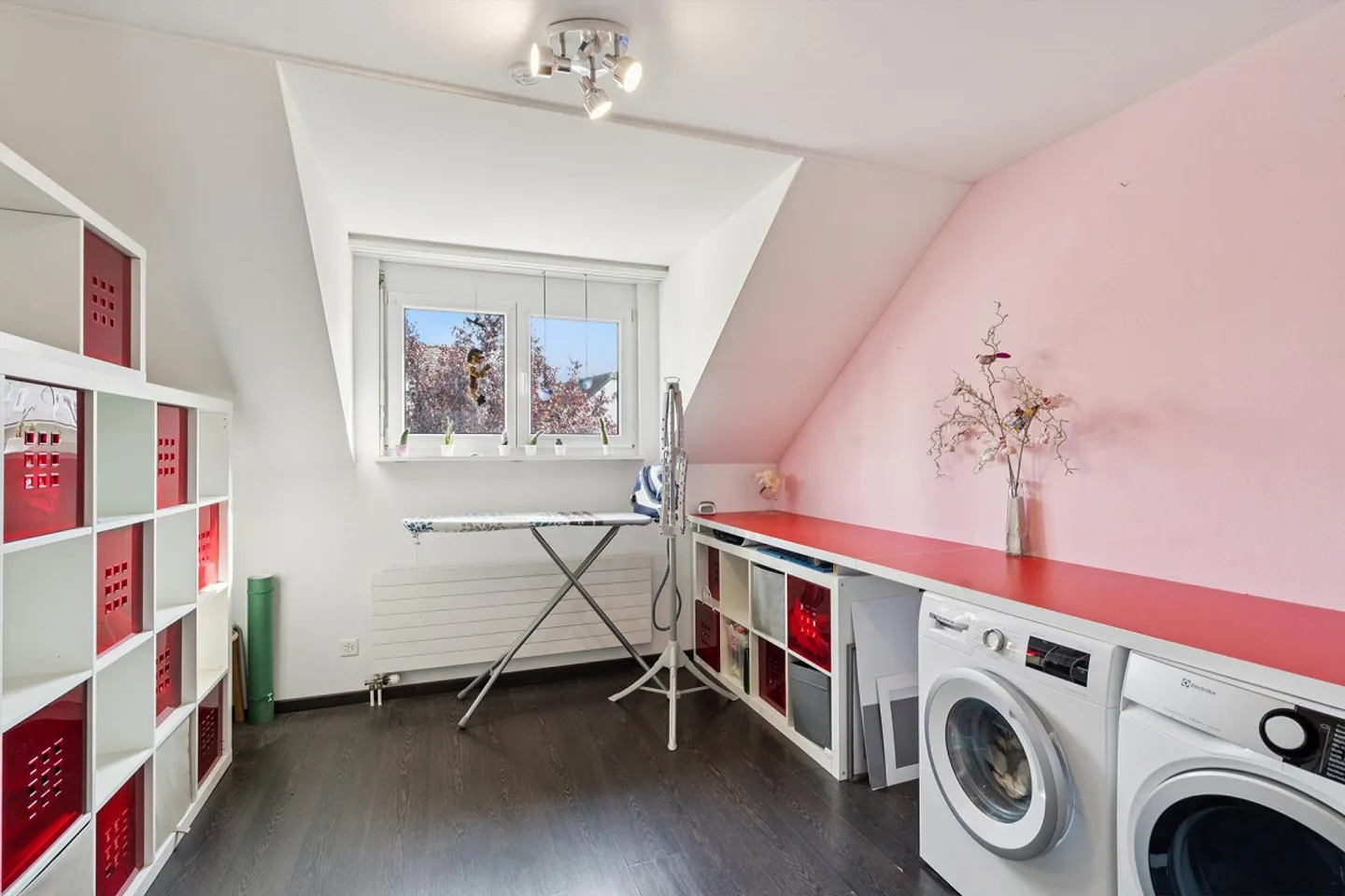 Appartamento duplex attraente di 6,5 stanze con molto spazio e vista - Foto 17 di 17