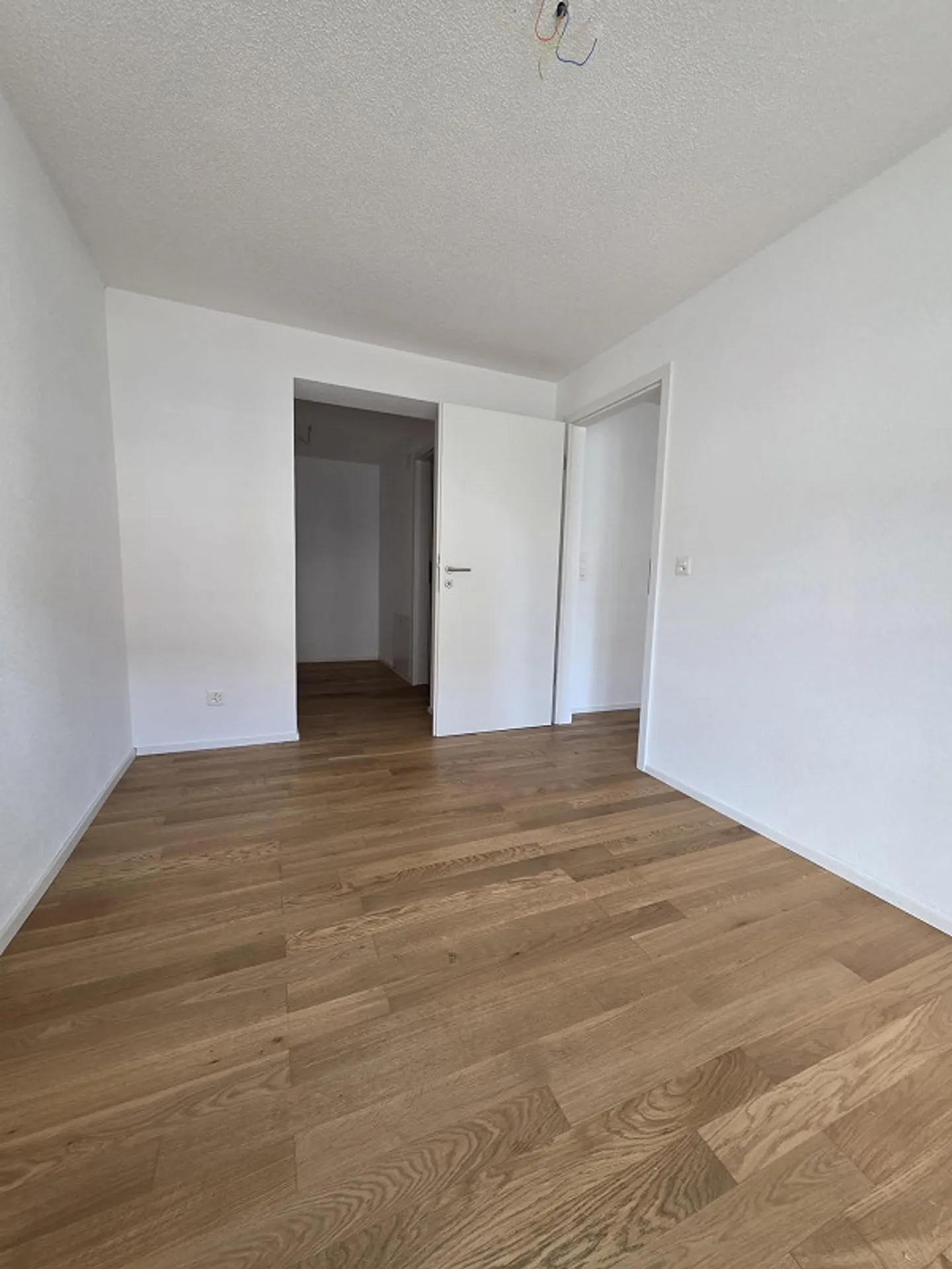 Appartement confortable de 2,5 pièces au rez-de-chaussée - Photo 4 sur 4