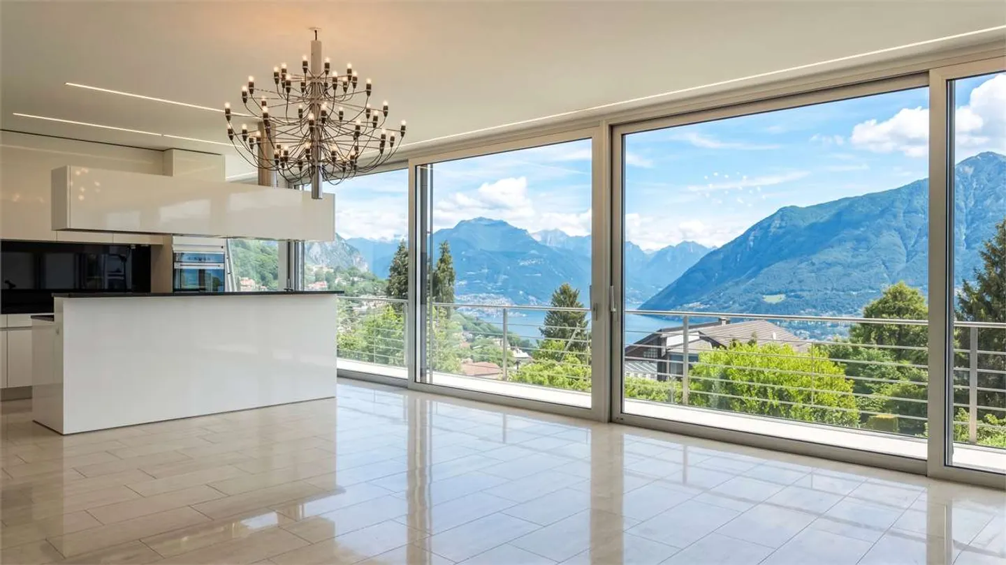 Villa di Lusso con Vista Lago - Foto 2 di 34