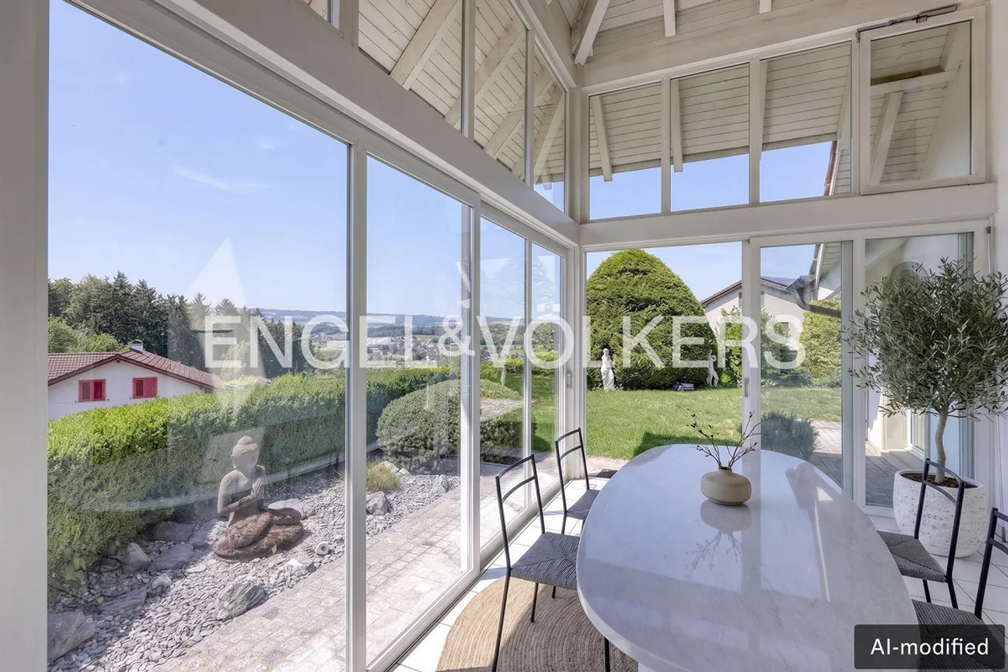 Spacieux, classique et moderne - Vivre avec vue - Photo 2 sur 9