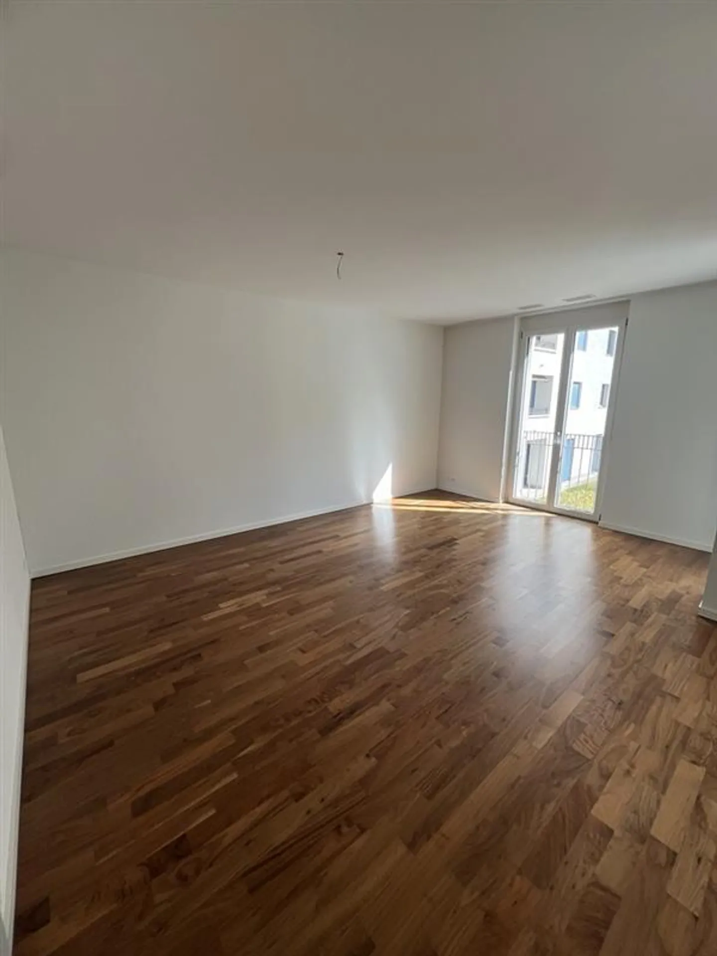 Apartment for rent - Photo 4 of 11