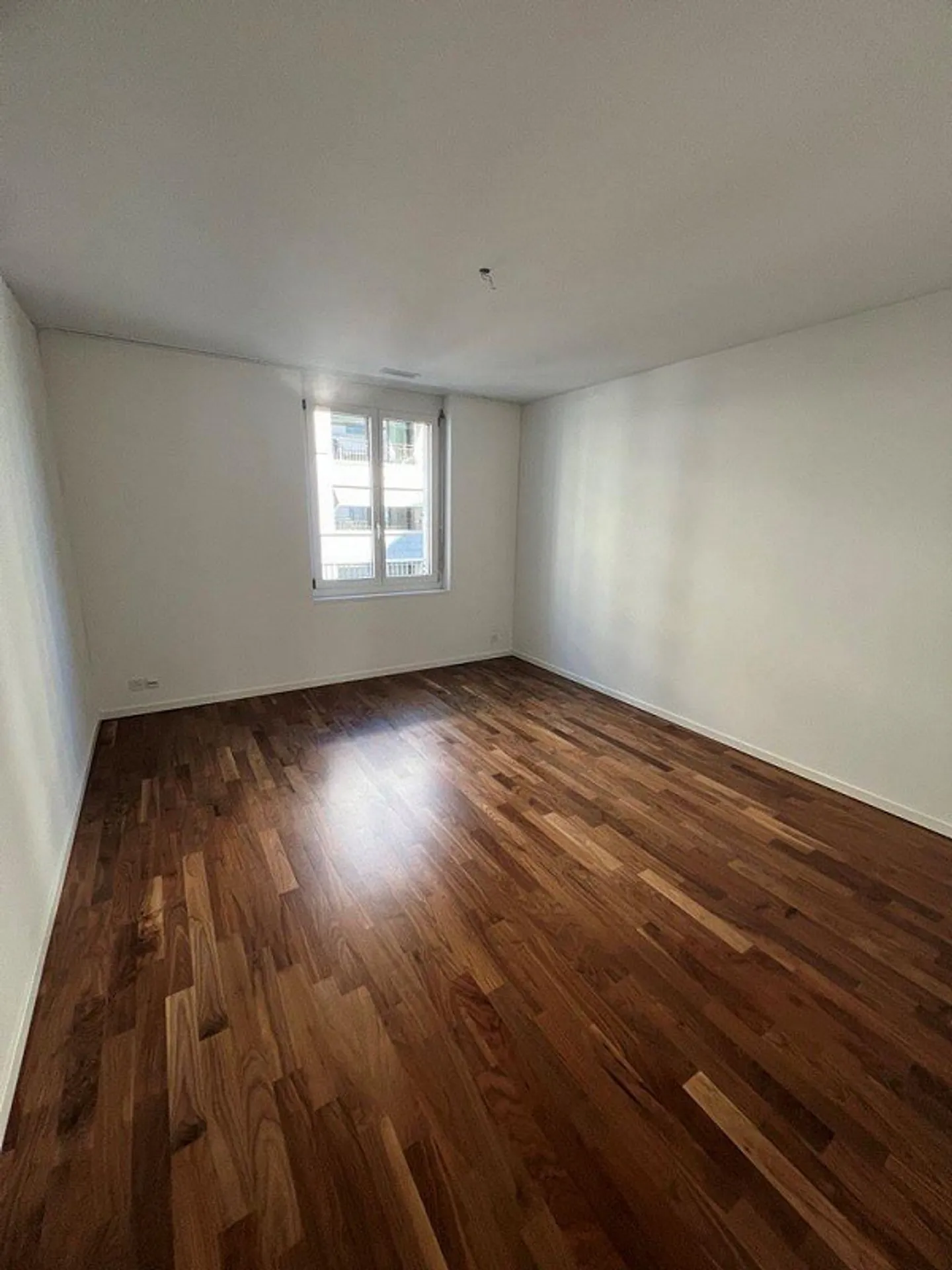 Apartment for rent - Photo 8 of 11