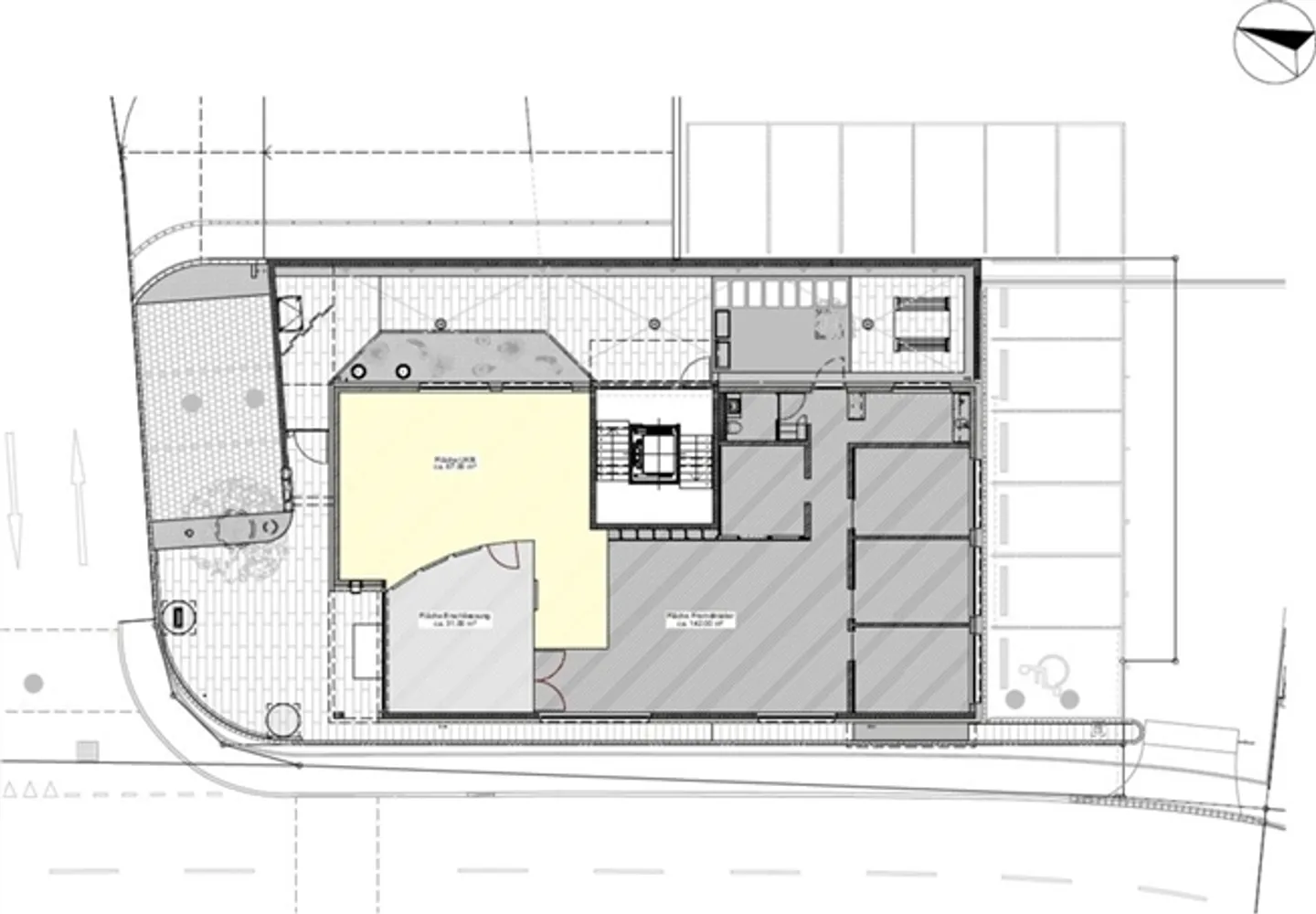 Spazio commerciale attraente in affitto - Centrale e nella migliore posizione - Foto 1 di 7