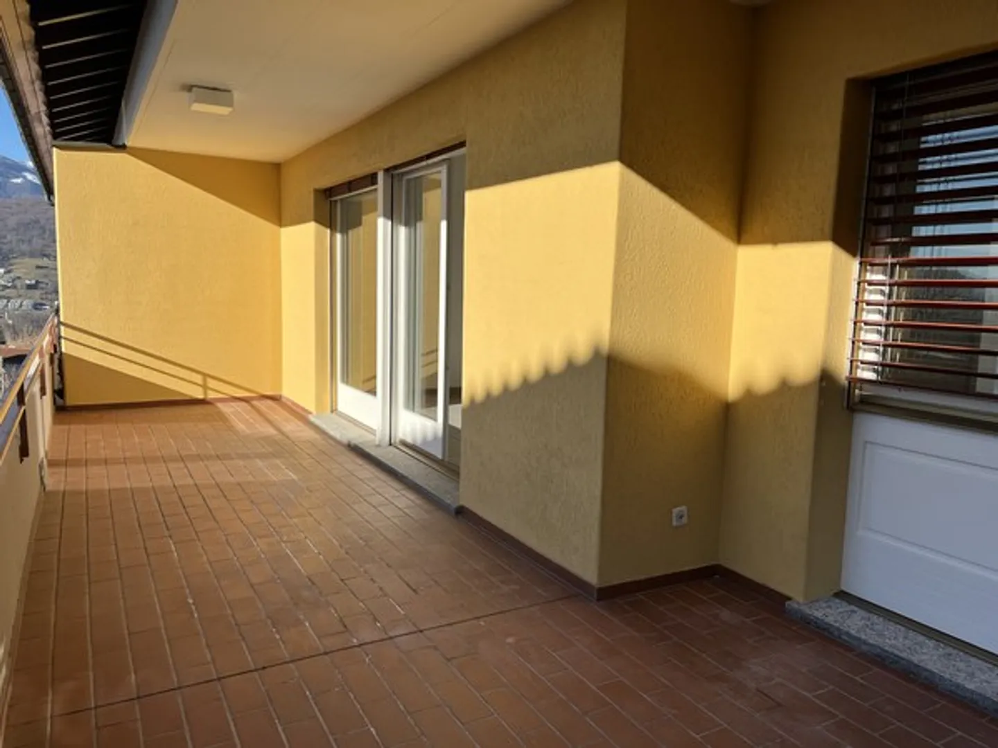 Wir vermieten eine 6.5-Zimmer-Duplexwohnung mit großem Balkon - Foto 10 von 12