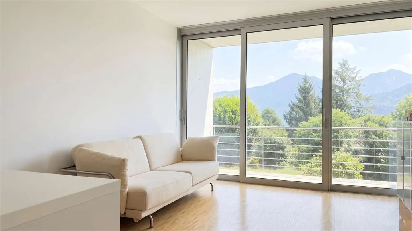 Villa di Lusso con Vista Lago - Foto 15 di 34