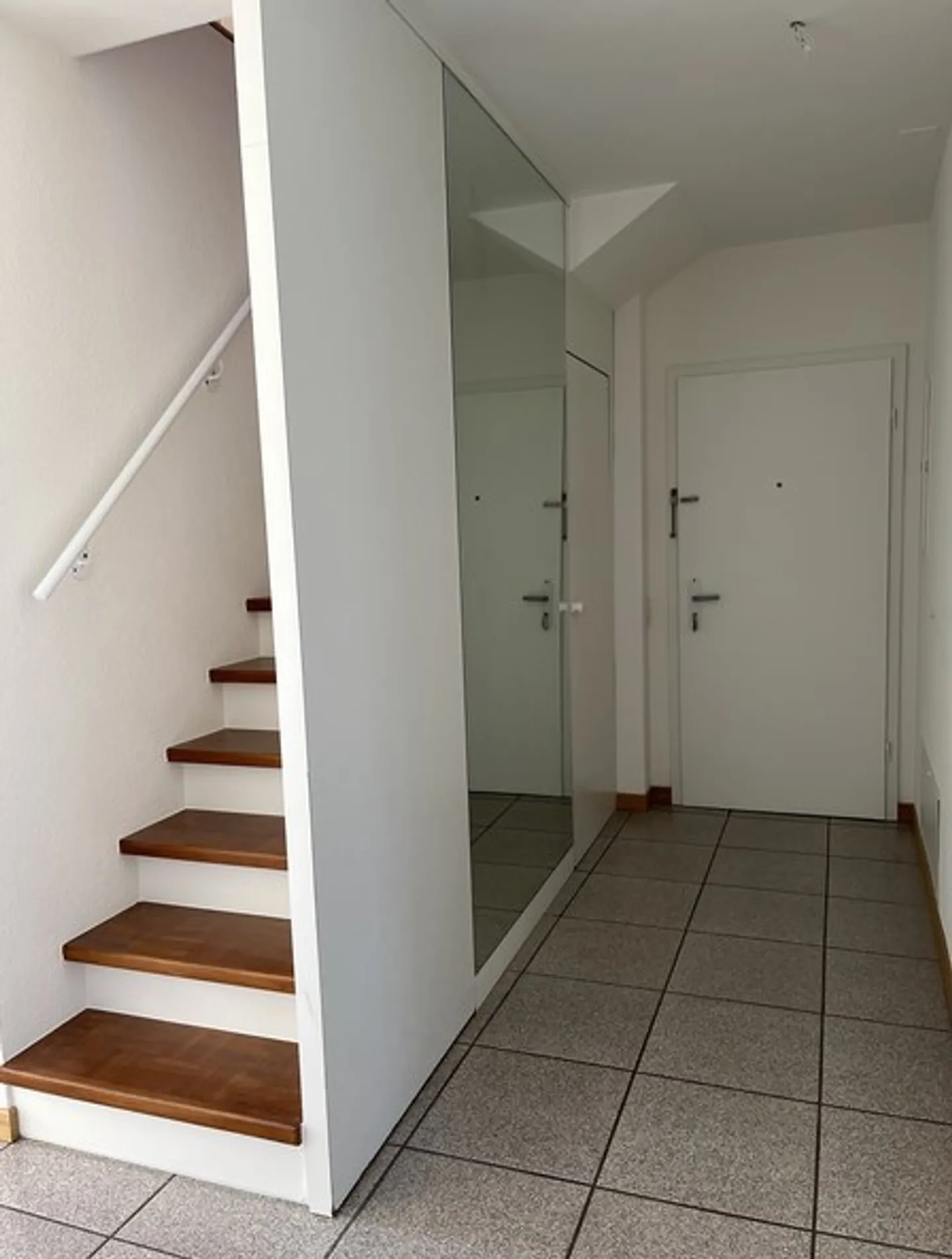 Wir vermieten eine 6.5-Zimmer-Duplexwohnung mit großem Balkon - Foto 2 von 12