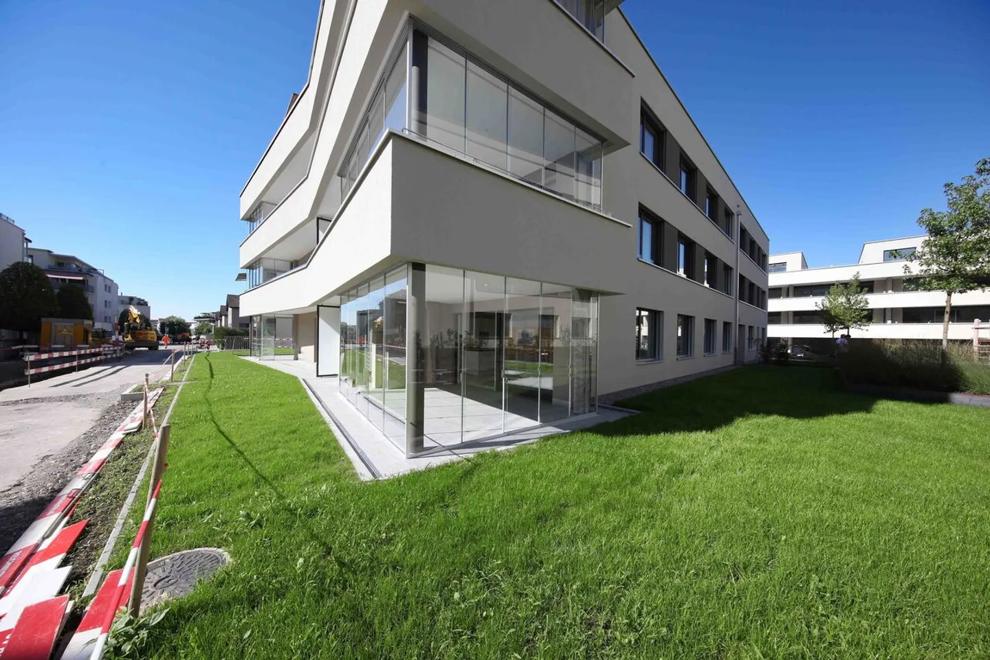 Garden apartment for lovers of modernity - Photo 1 of 13