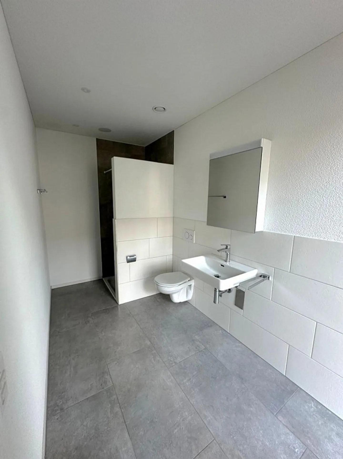 The Perfect Single Apartment - Photo 4 of 5