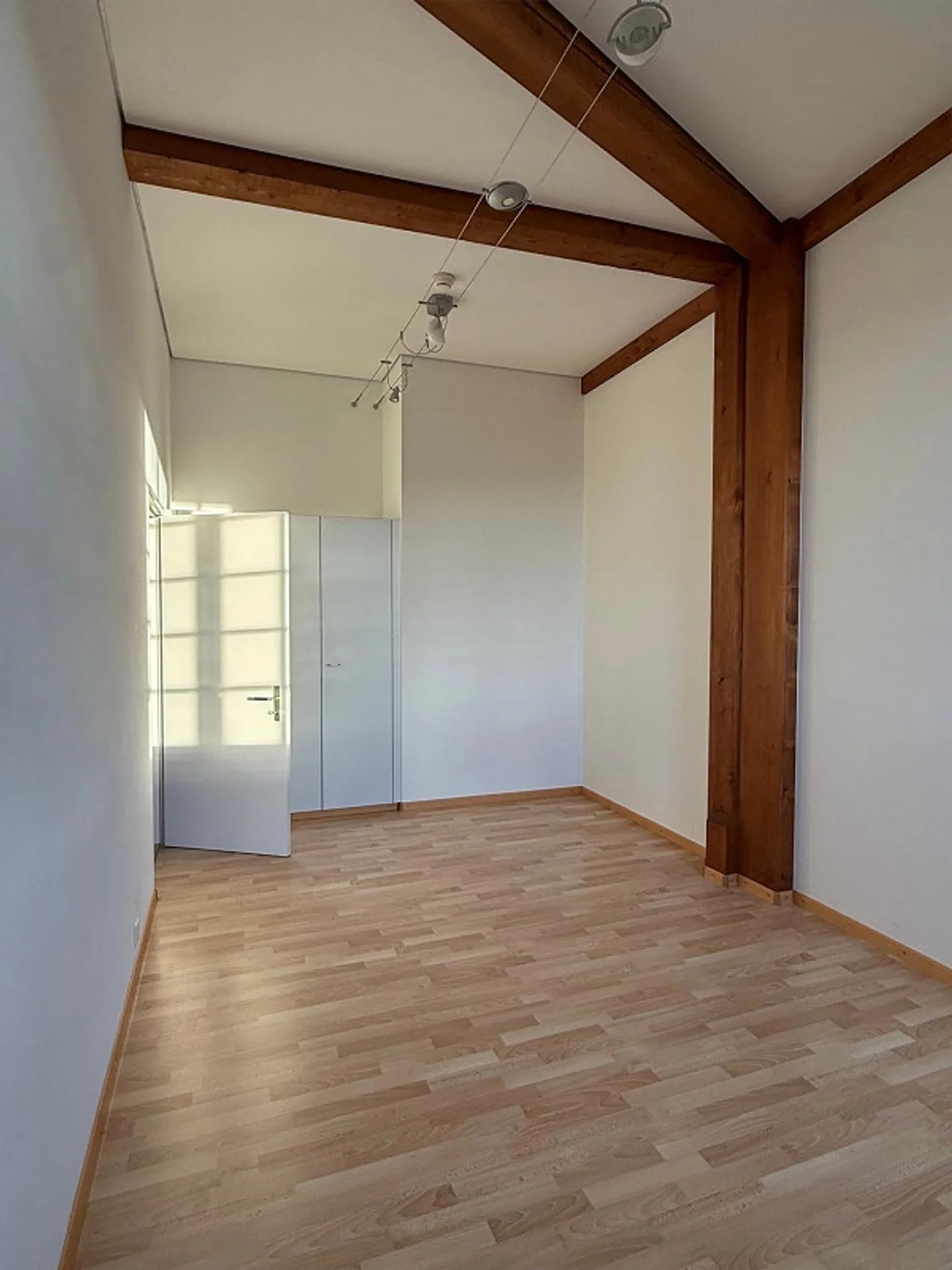 Living in the historic Castle Utzigen - Photo 5 of 11
