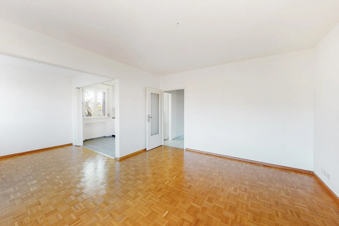 Appartamento spazioso a Muttenz - Foto 3 di 8