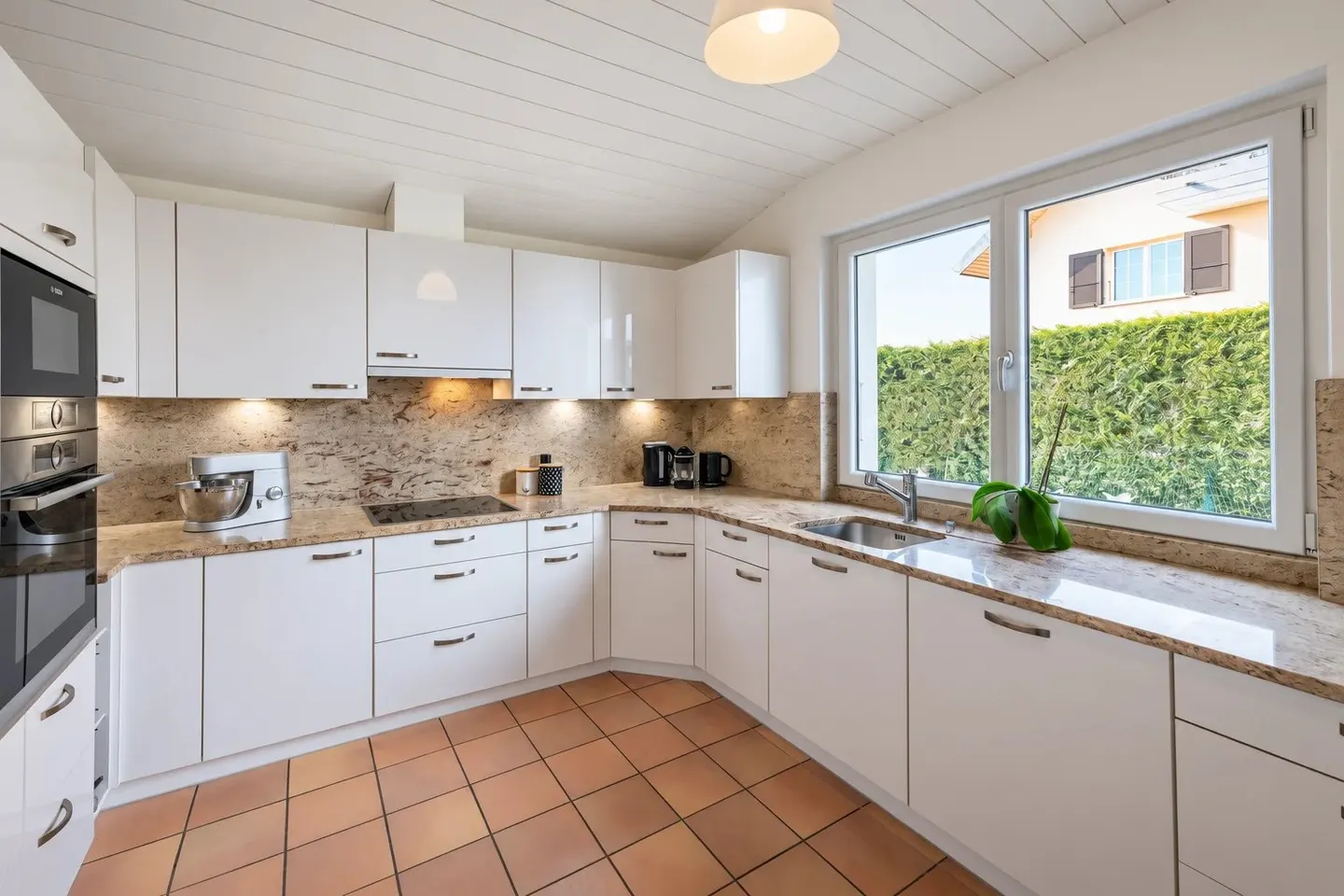 Casa Incantevole con Giardino Privato - Foto 4 di 10