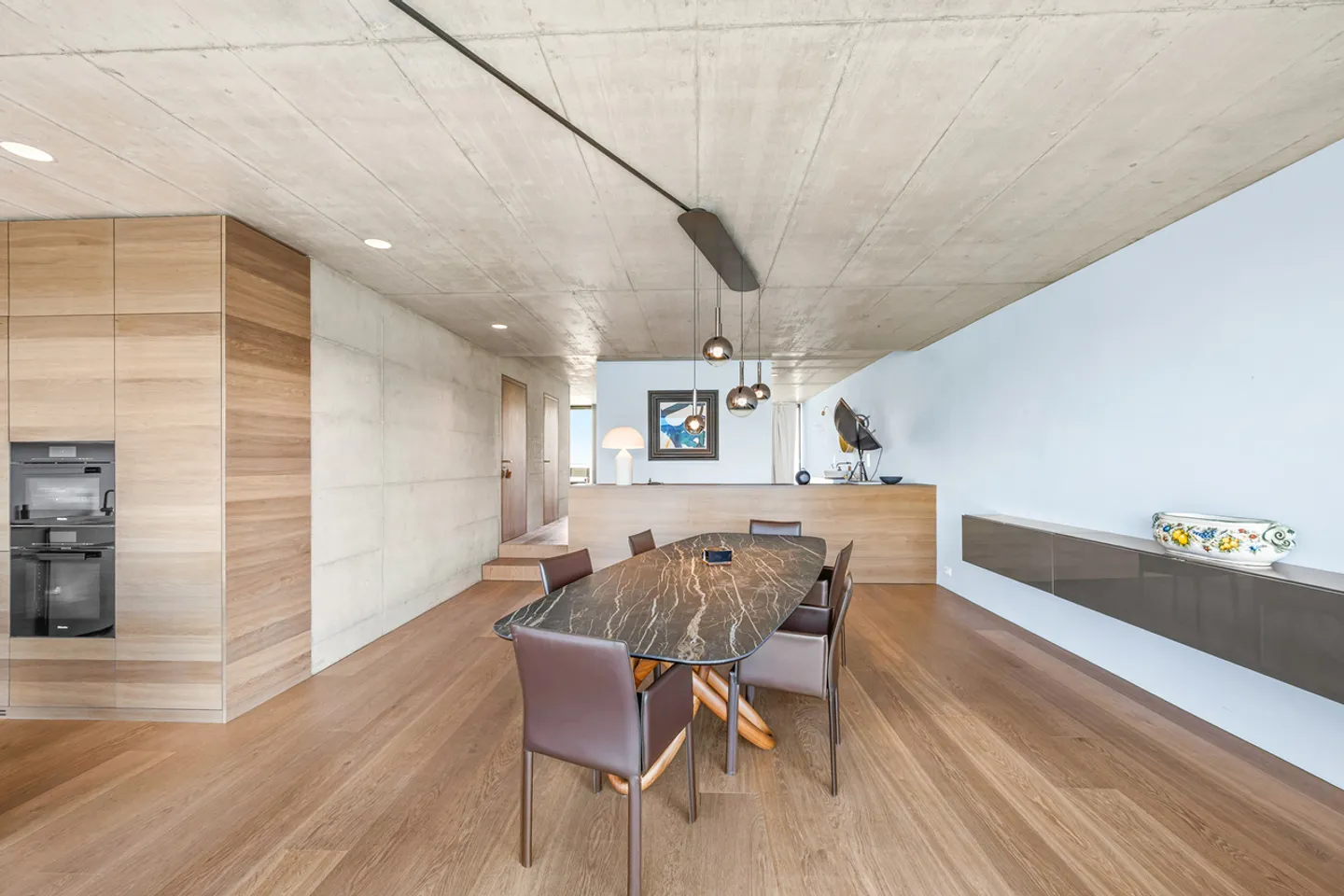 Maison de ville architecturale avec vue sur le fleuve - Photo 3 sur 13