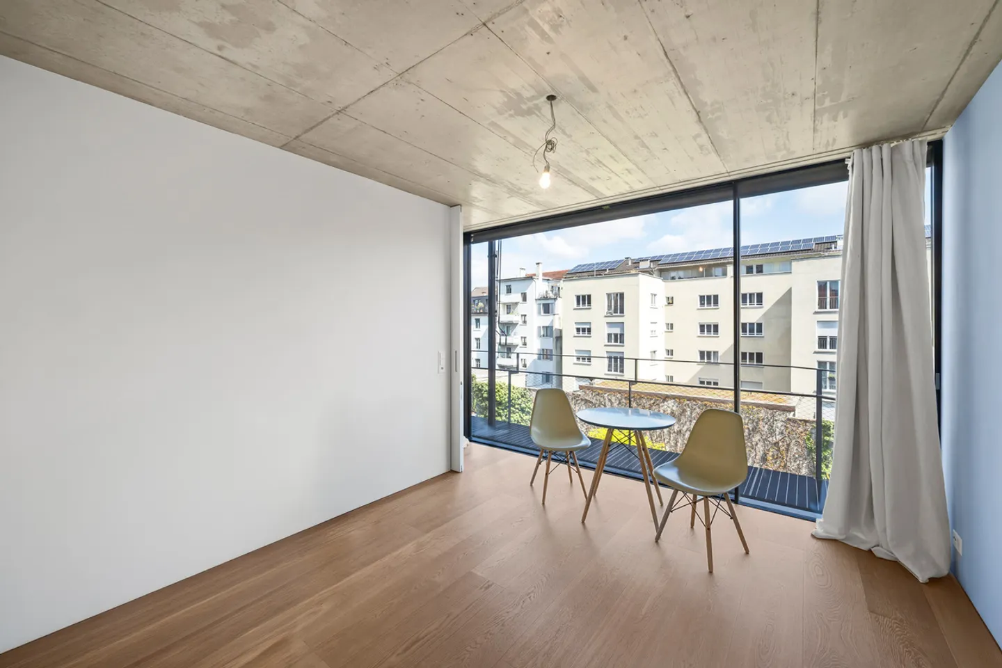 Maison de ville architecturale avec vue sur le fleuve - Photo 9 sur 13