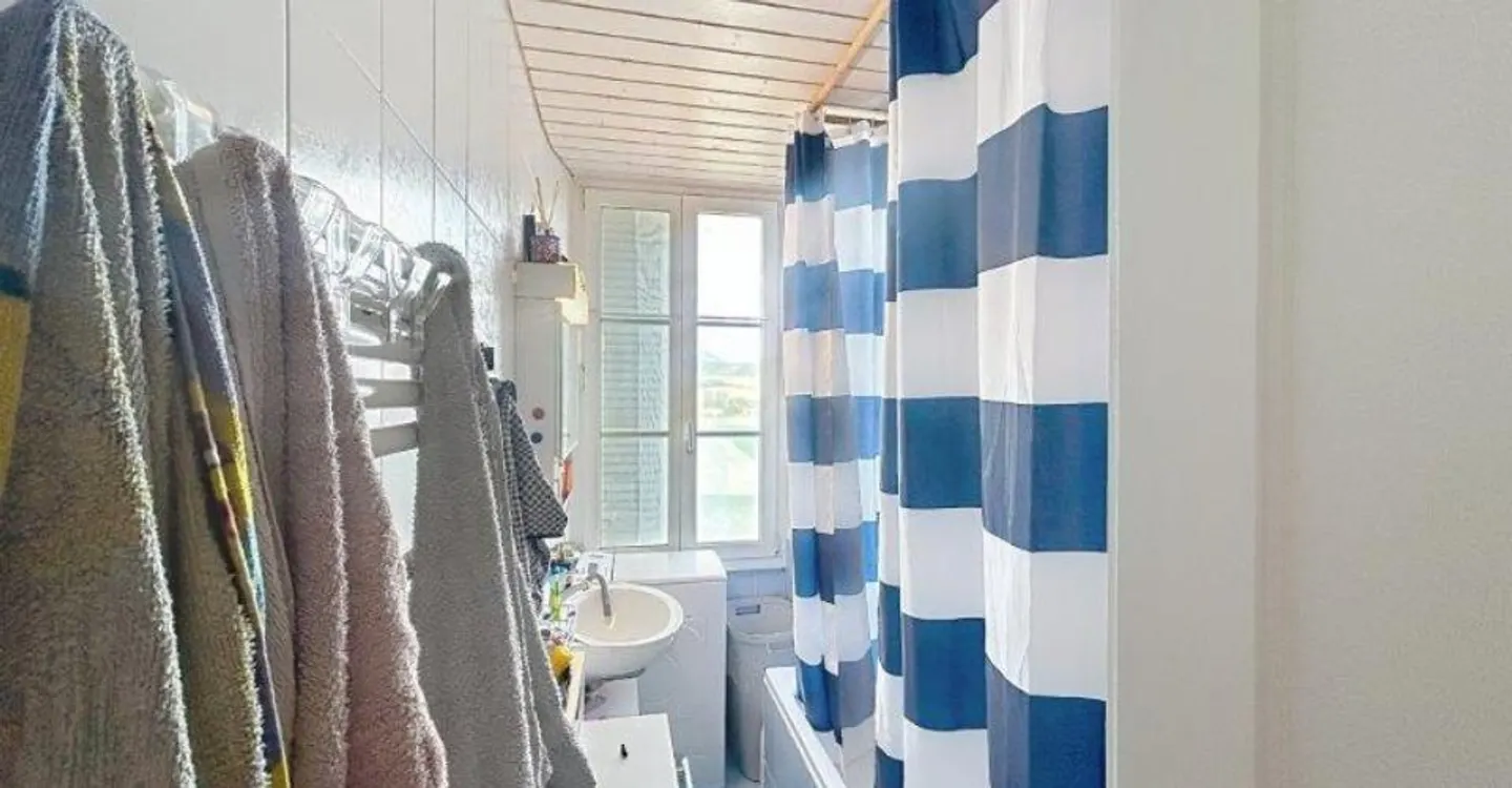 Schöne 4-Zimmer-Wohnung in La Sarraz - Foto 6 von 8