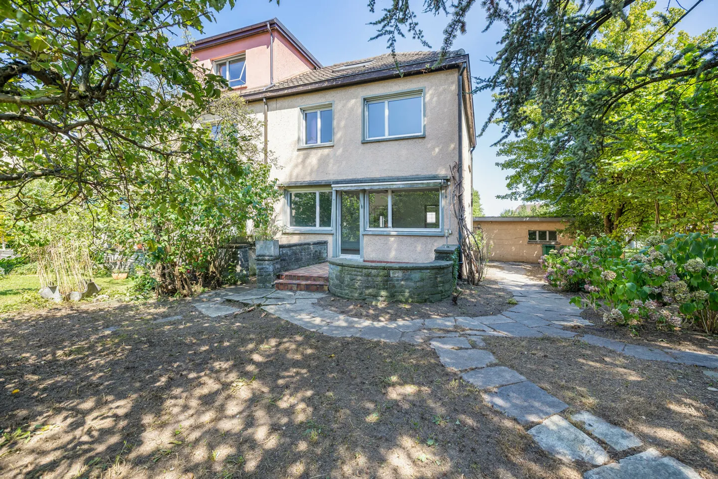 Casa singola in affitto - Foto 2 di 13