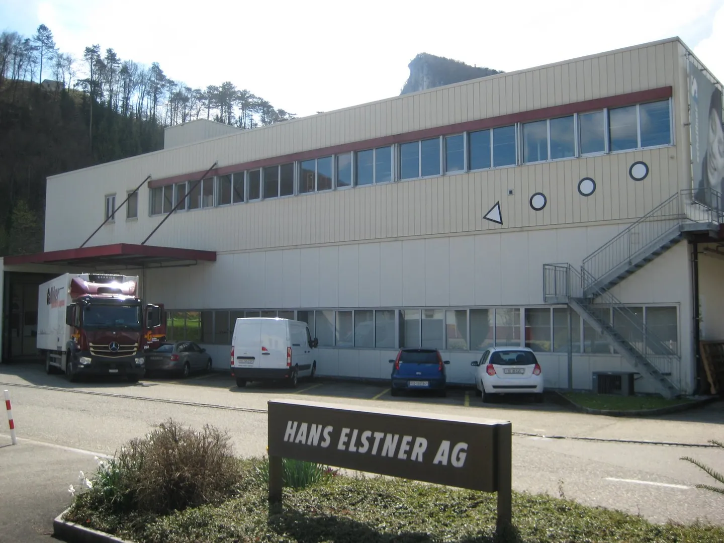 Helle Gewerbefläche im 1. OG an der Sagmattstrasse 13 - Foto 1 von 11