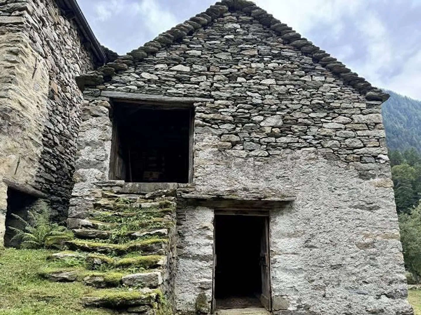 Casa singola in affitto - Foto 3 di 23