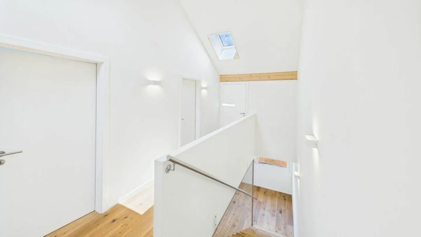 New Build Dream: Modern 5.5-Room House with Patio - Photo 4 of 10