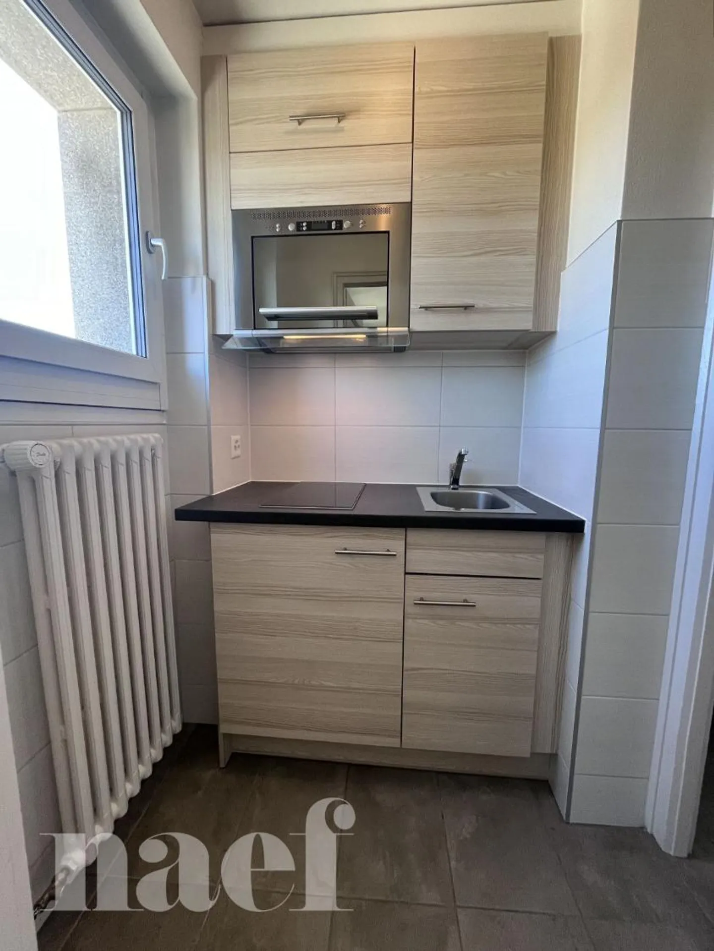Bellissimo studio ristrutturato - Foto 1 di 9