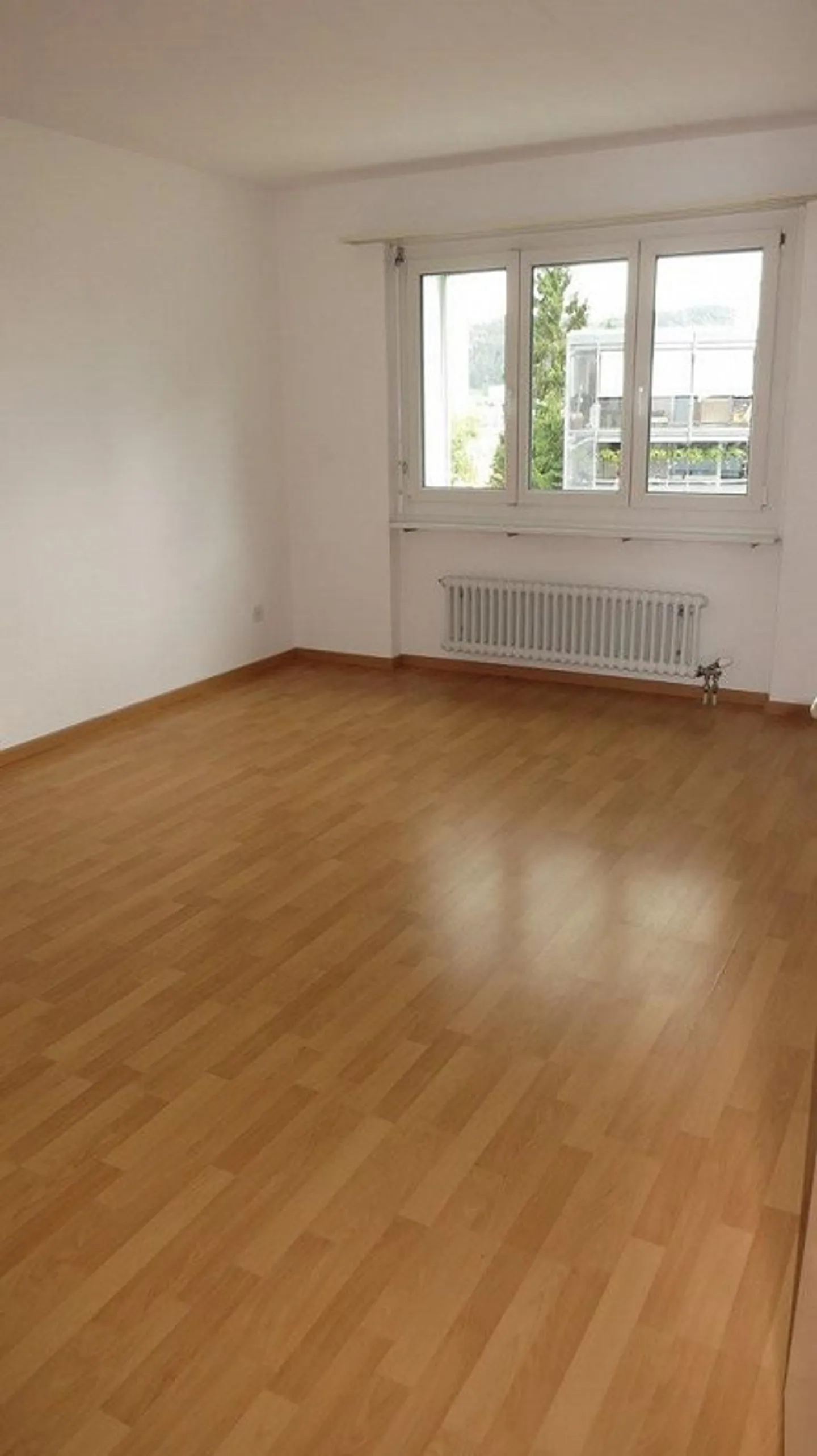 Appartamento di 4,5 stanze con vista a Spreitenbach in affitto - Foto 8 di 10