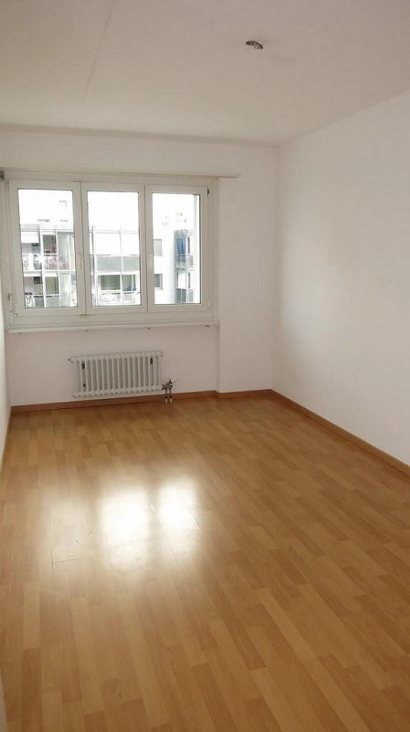 Appartamento di 4,5 stanze con vista a Spreitenbach in affitto - Foto 9 di 10