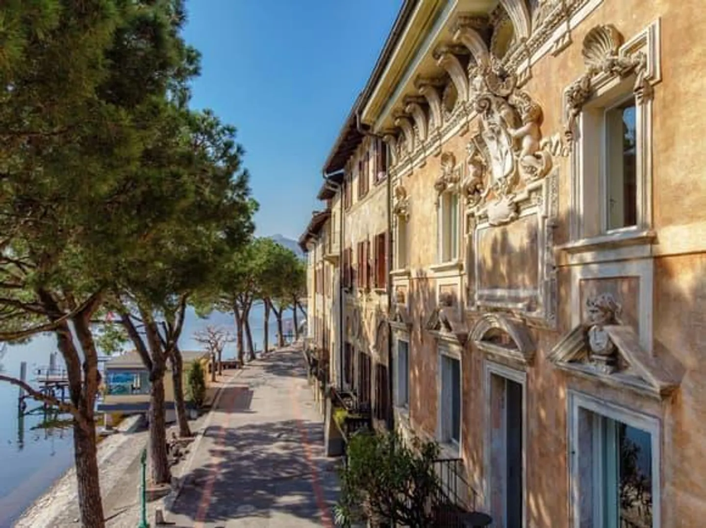 Morcote Vue sur le Lac 1,5 pièces. Entièrement Meublé Loyer 1'400 Charges Incluses. - Photo 5 sur 6