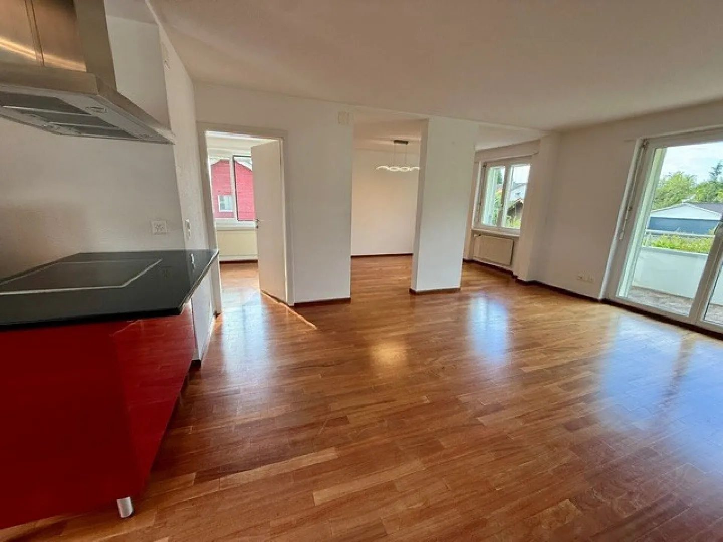 Condominium lumineux de 3,5 pièces - Photo 2 sur 8