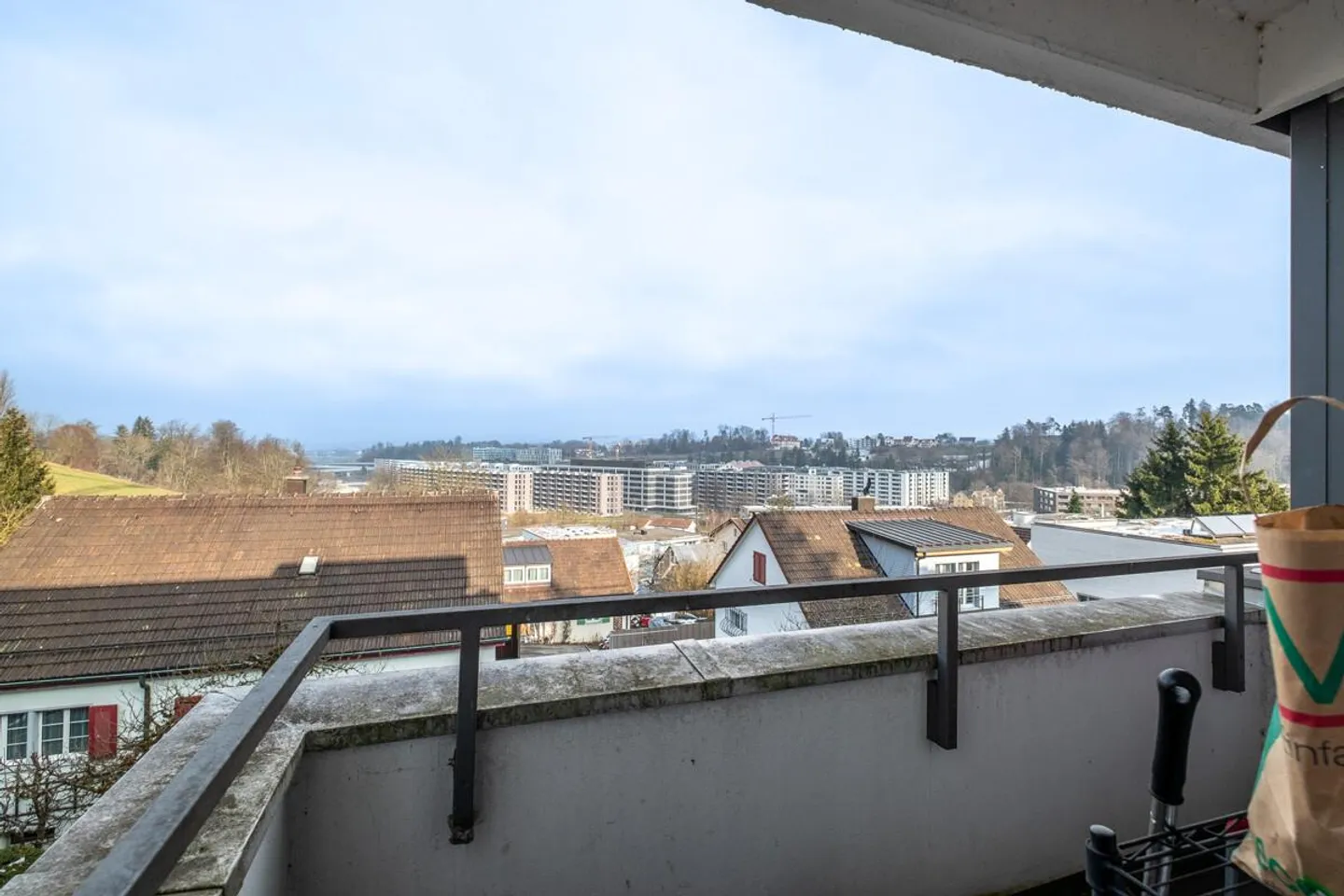 Appartement charmant avec deux balcons - Photo 6 sur 8