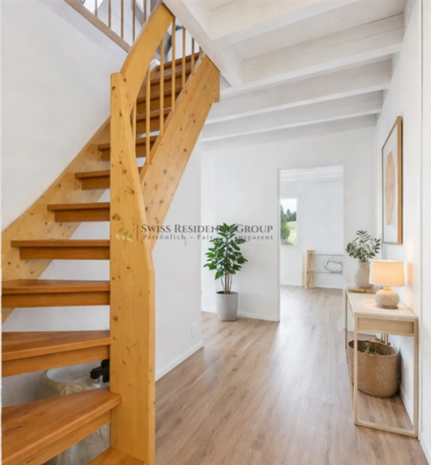 Modernes Dachgeschoss mit Weitblick - Wohnen mit Stil und Ruhe in Rossau bei Mettmenstetten - Foto 5 von 9