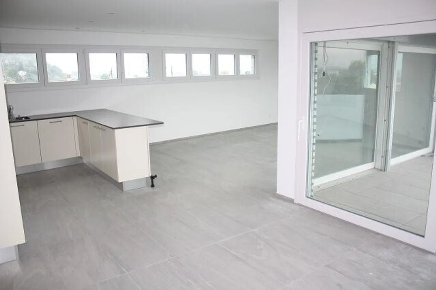 Appartement moderne 4,5 pièces - Photo 6 sur 13