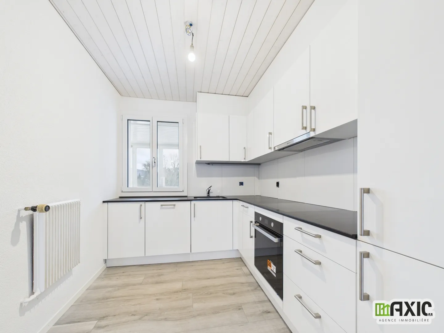 Bel appartement de 3,5 pcs en duplex au coeur de Delémont avec loggia - Photo 8 sur 11