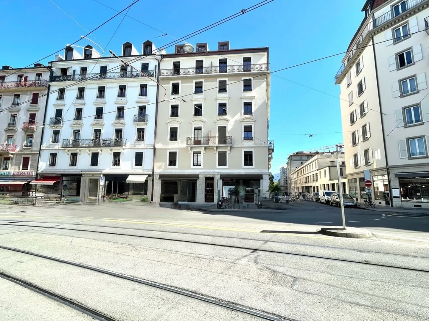 Belle arcade commerciale à Carouge, Plainpalais - Photo 4 sur 7