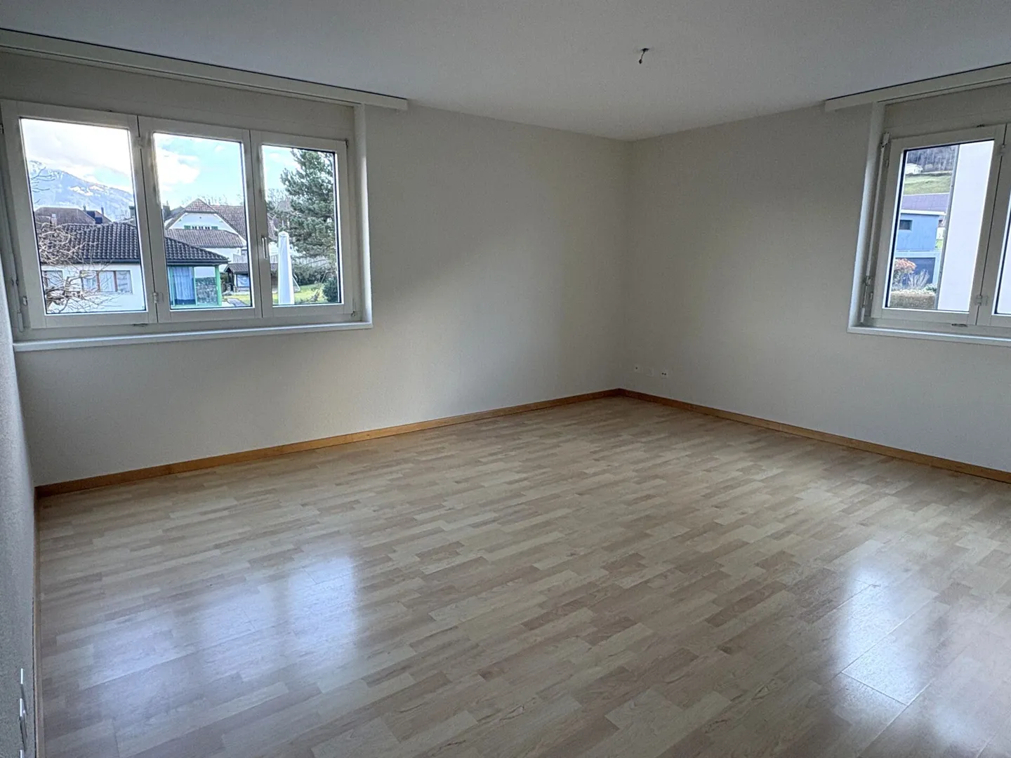 Appartamento 2,5 locali in un bel quartiere residenziale - Foto 3 di 6