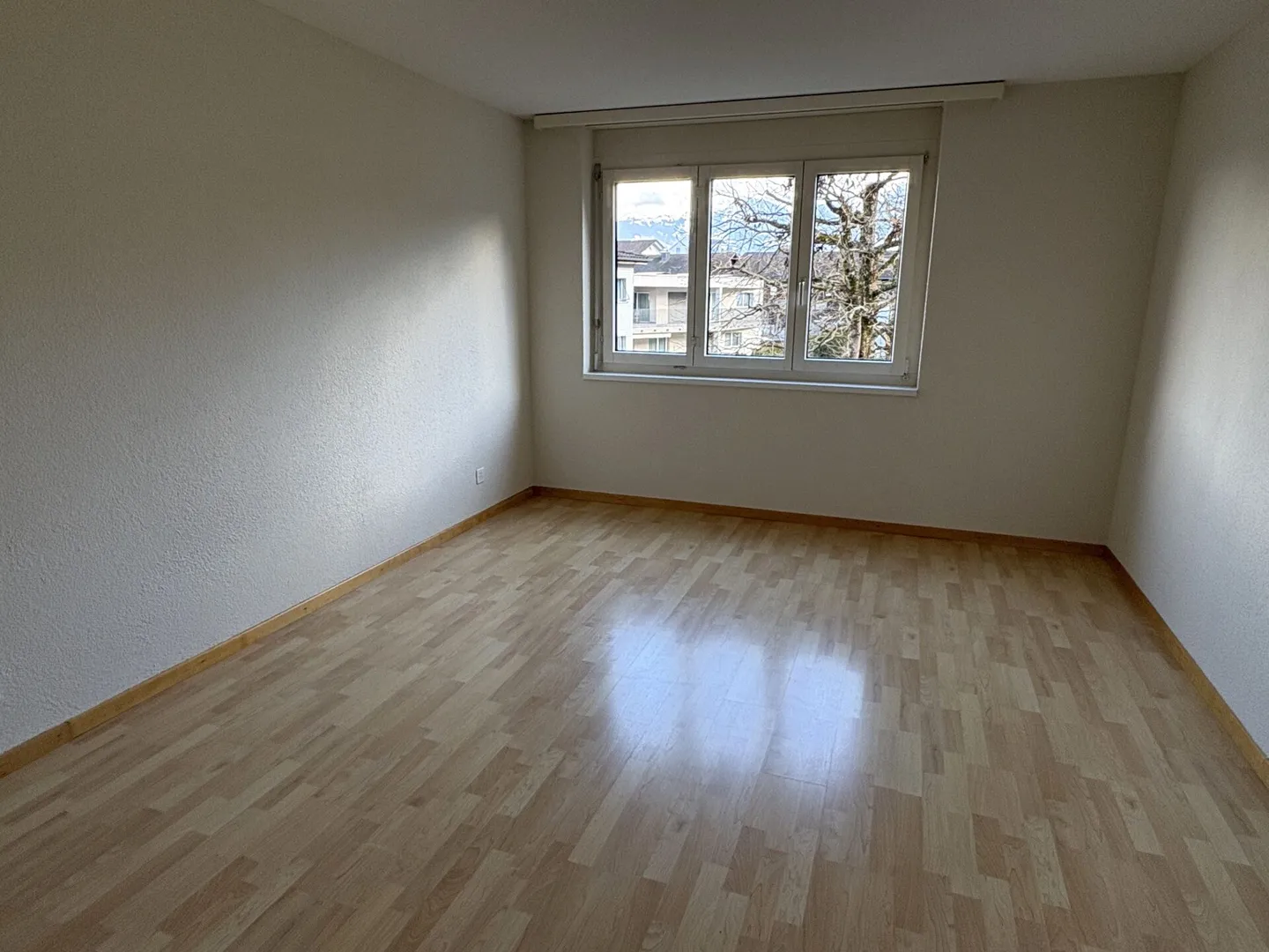 Appartamento 2,5 locali in un bel quartiere residenziale - Foto 4 di 6