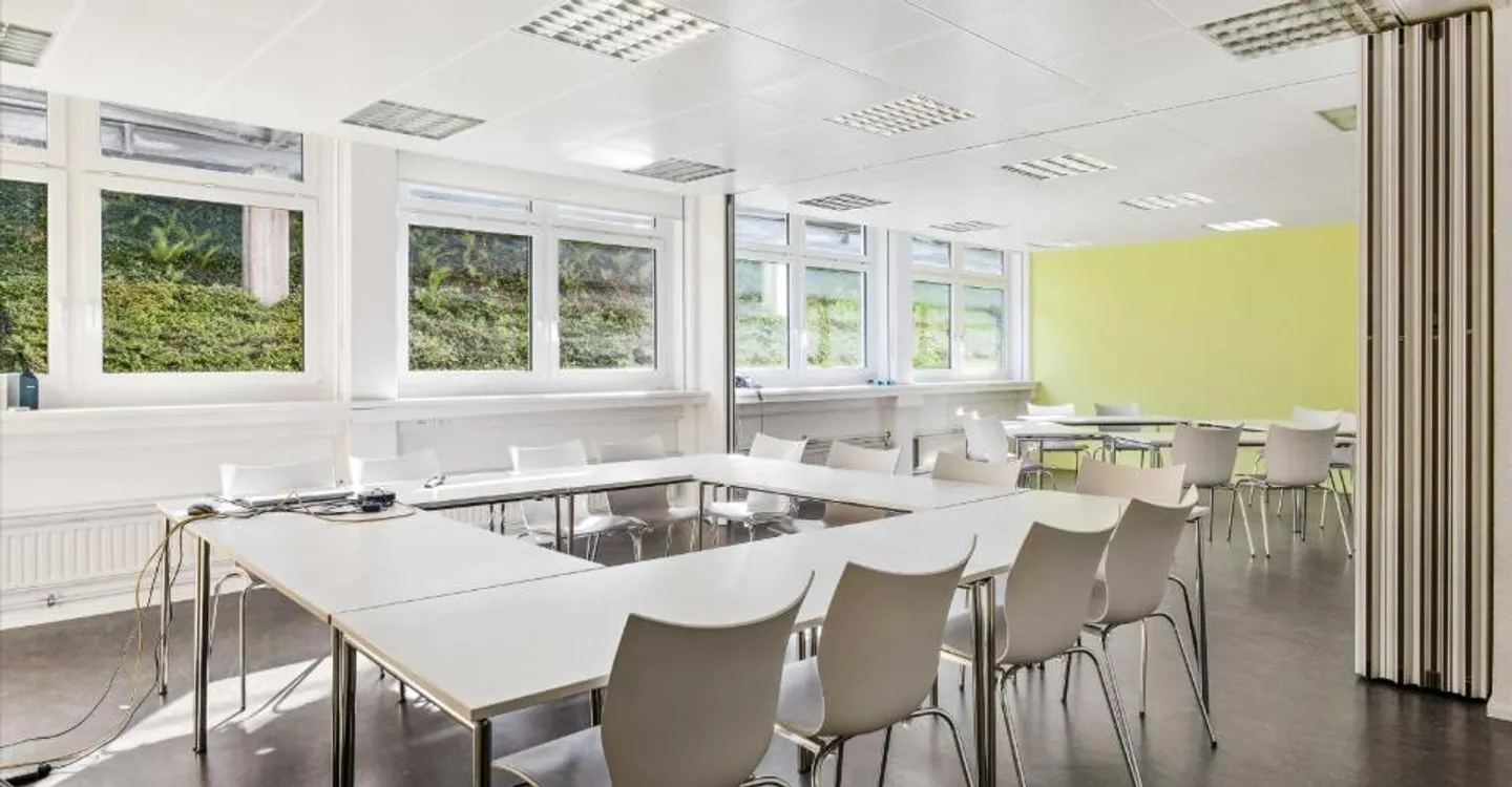 Spazio ufficio attraente in una posizione centrale a Horgen con vista sul lago di Zurigo - Foto 5 di 8