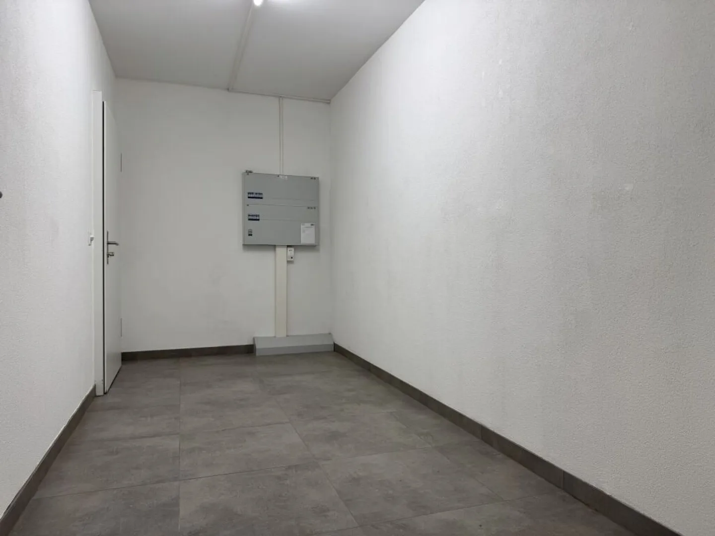 Amministrativo/Ufficio 1.5 stanze 156.35 m2 a Puidoux-Gare - Foto 3 di 12