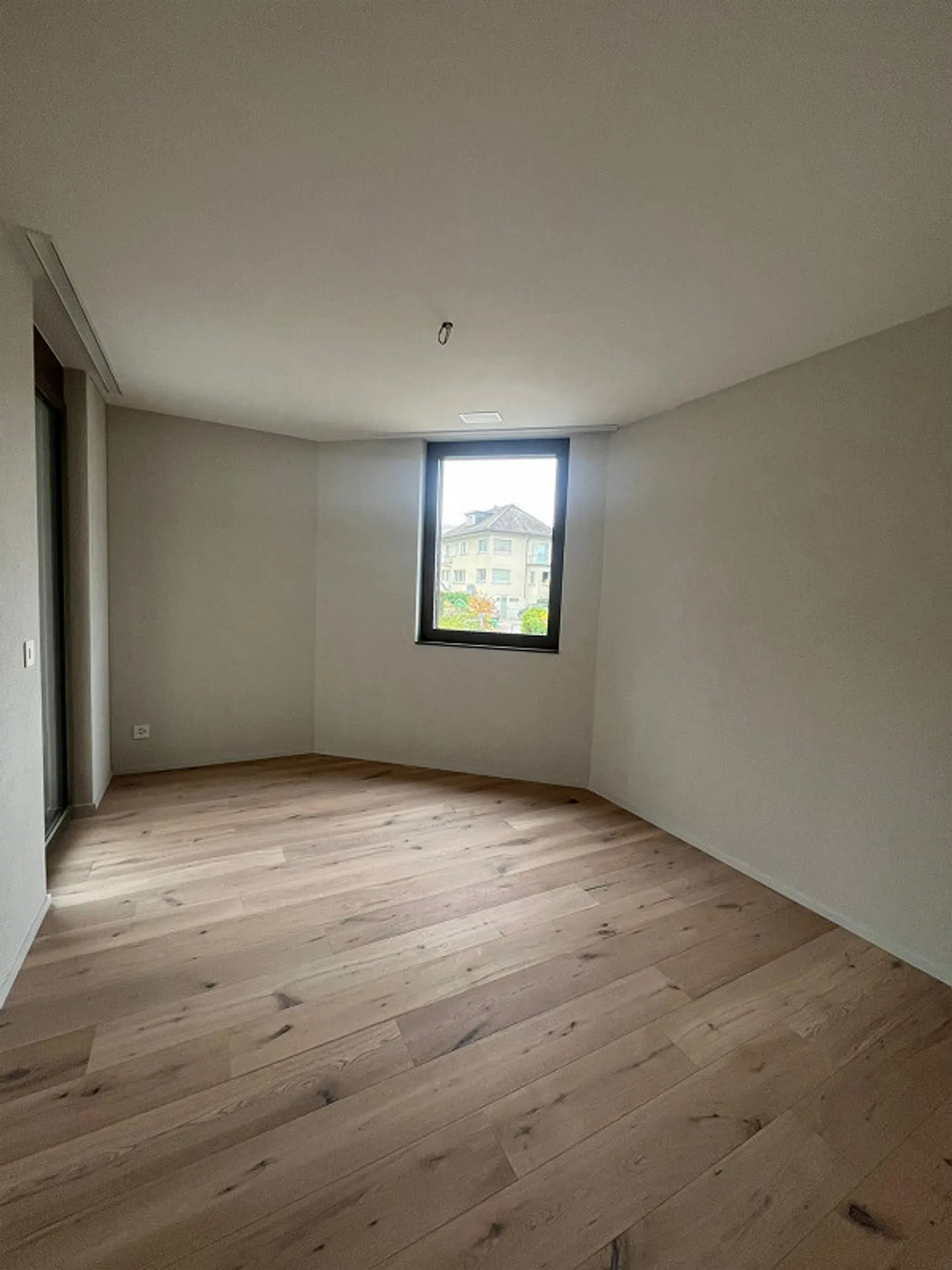 First rental: New apartment in Muri - Photo 13 of 17