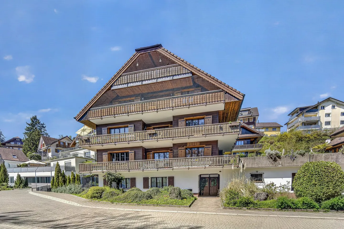 Geräumige Wohnung in ruhiger Lage - Foto 1 von 8