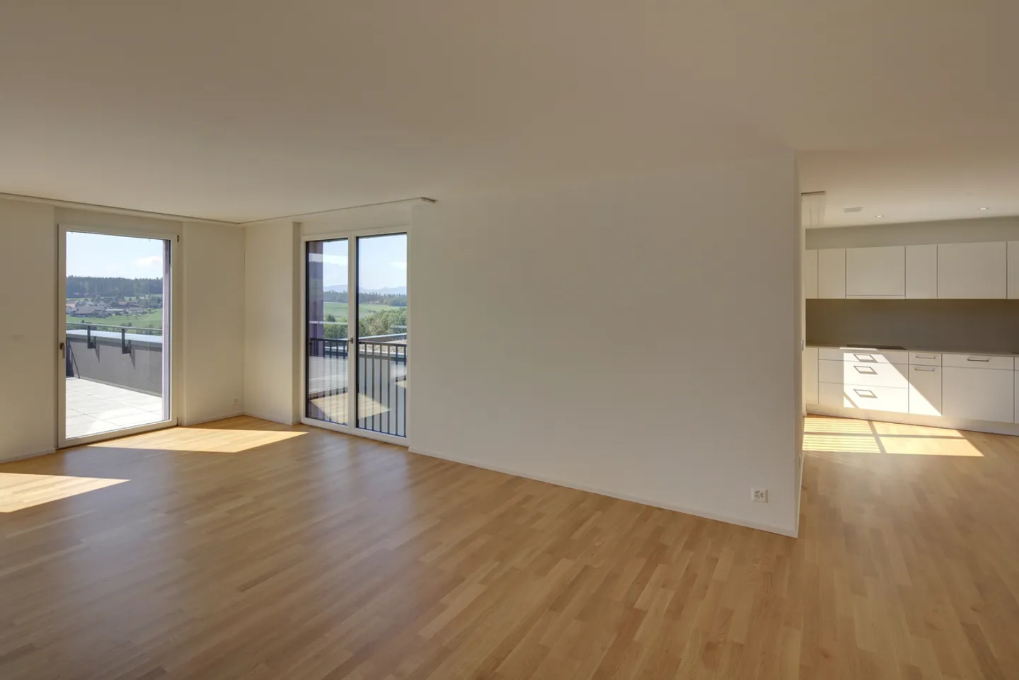 2.5 Room Apartment - Photo 3 of 5