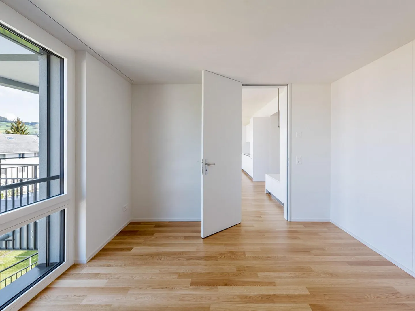 Modern 2.5-room apartment in Reinach AG from 01.03.2026 - Photo 2 of 4