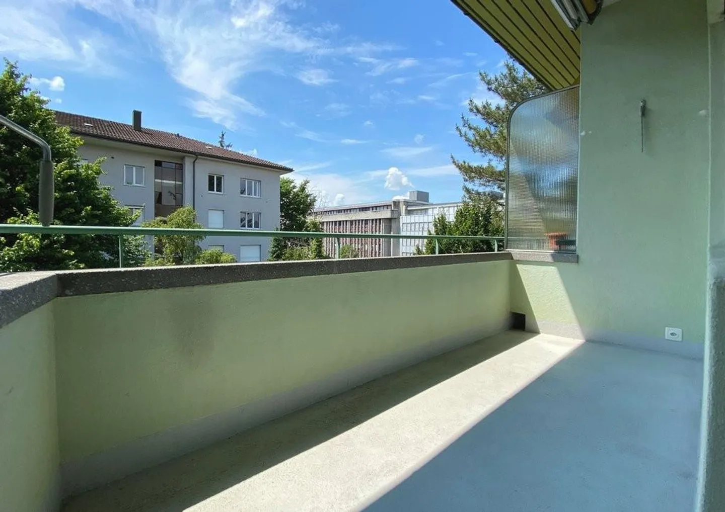 Moderne Wohnung mit Balkon - Foto 5 von 5