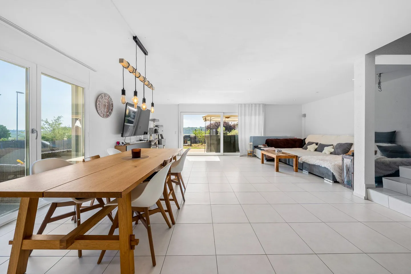 Maison semi-détachée de 5,5 pièces avec vue - Photo 4 sur 11