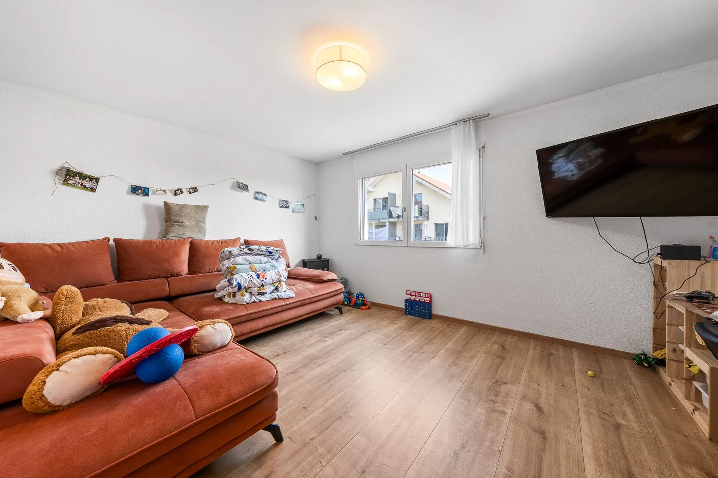 Maison semi-détachée de 5,5 pièces avec vue - Photo 9 sur 11