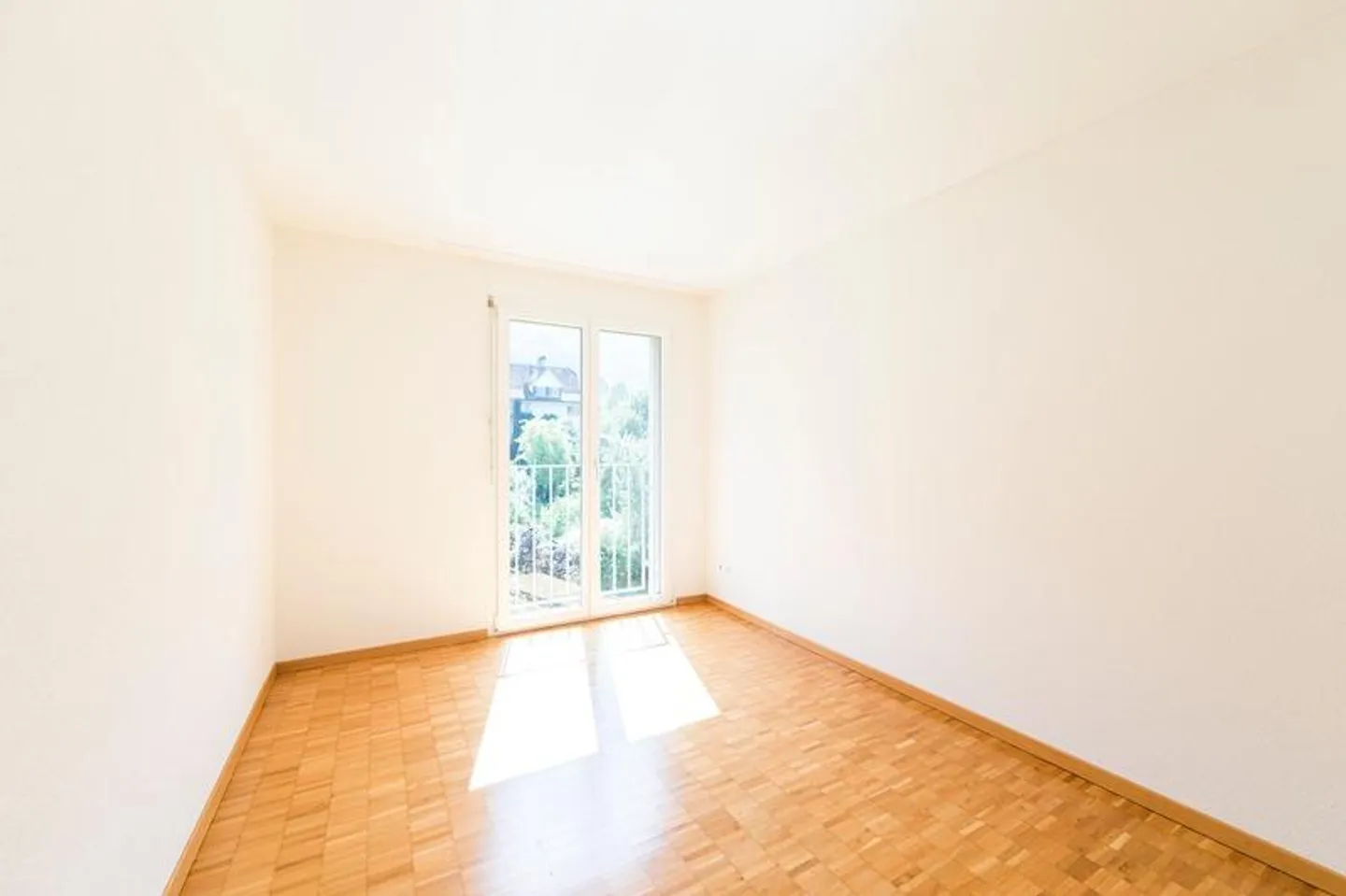 Erdgeschosswohnung mittem im Grünen - Foto 5 von 5